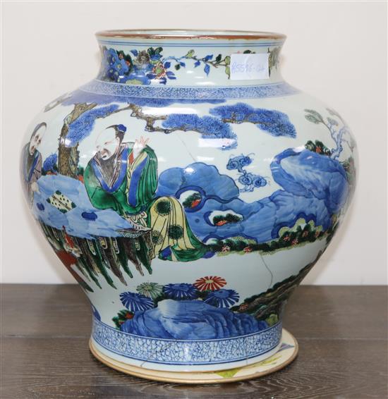 A large Chinese wucai jar, 19th century, height 34cm, cracked